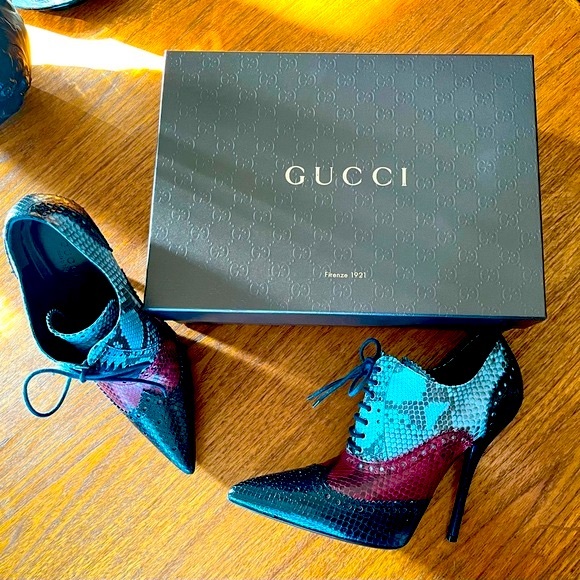 GUCCI “Gia” Leather Oxford Pump. Size 39 /9. Near-perfect condition. - Picture 1 of 16